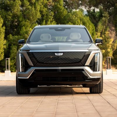 2026 Cadillac VISTIQ Front in Argent Silver